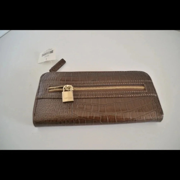 NWT Anne Klein wallet - Picture 1 of 4
